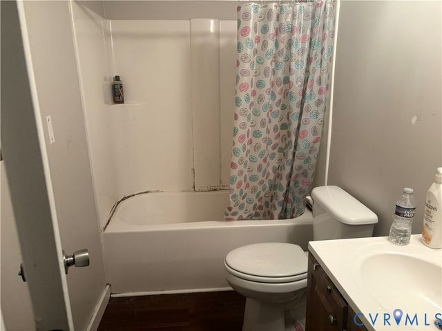 5616 Heatherhill Dr, Chesterfield, VA 23234
