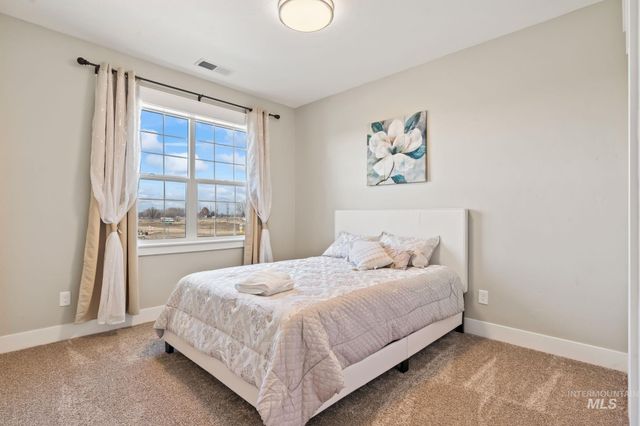 10 S Quincannon Ave, Star, ID 83669