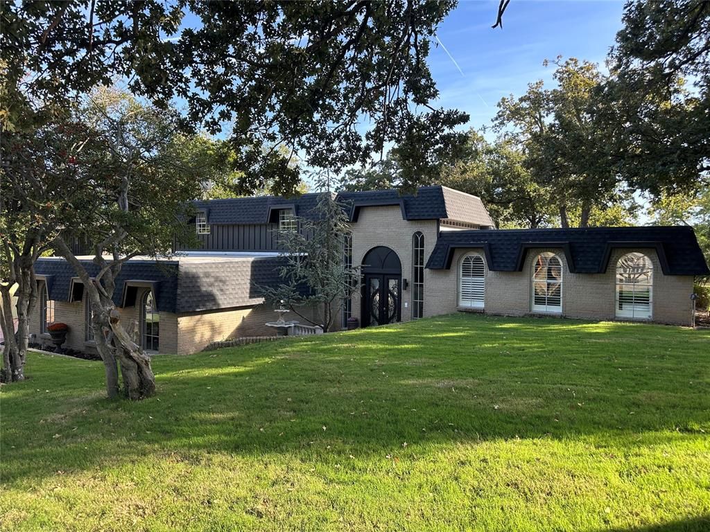 8028 Golden Oaks Road, Oklahoma City, OK 73127