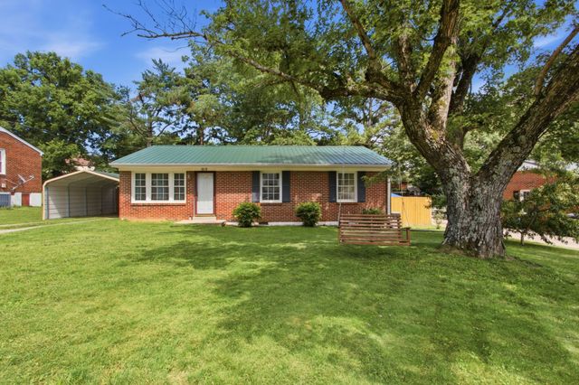 1919 Lynnwood Dr, Columbia, TN 38401