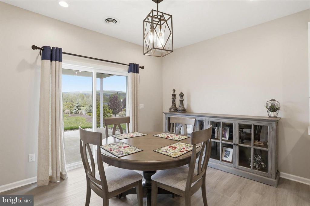 Image 12 of property listing at 201 MOONLIGHT DR, Frostburg, MD 21532