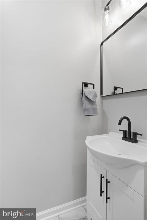 Image 15 of property listing at 201 MOONLIGHT DR, Frostburg, MD 21532