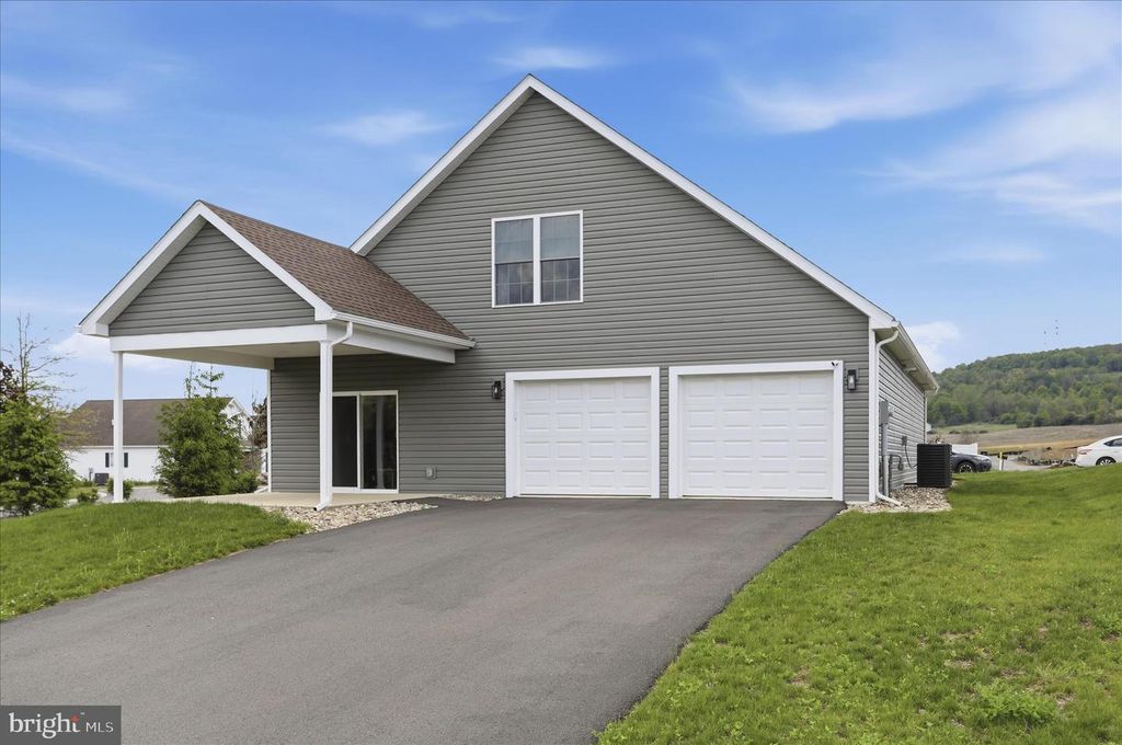 Image 28 of property listing at 201 MOONLIGHT DR, Frostburg, MD 21532