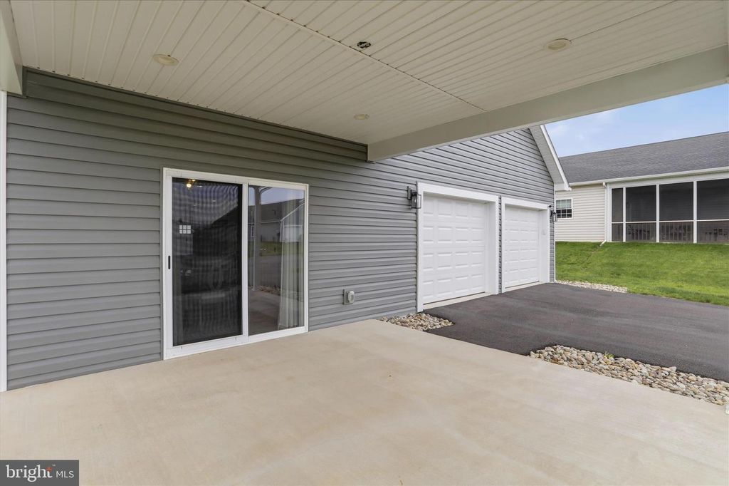 Image 31 of property listing at 201 MOONLIGHT DR, Frostburg, MD 21532
