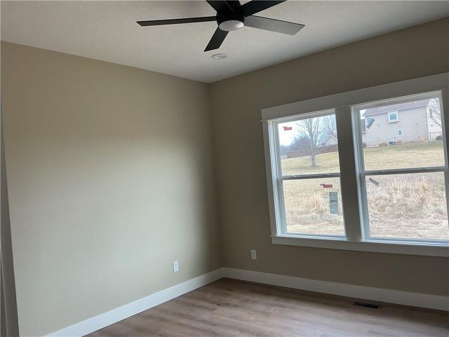 70 Fairview Drive, Ottawa, KS 66067