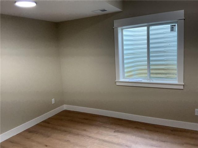 70 Fairview Drive, Ottawa, KS 66067