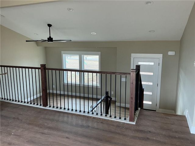 70 Fairview Drive, Ottawa, KS 66067