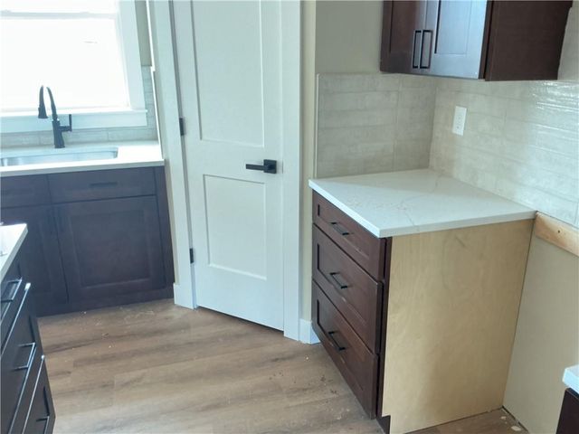 70 Fairview Drive, Ottawa, KS 66067