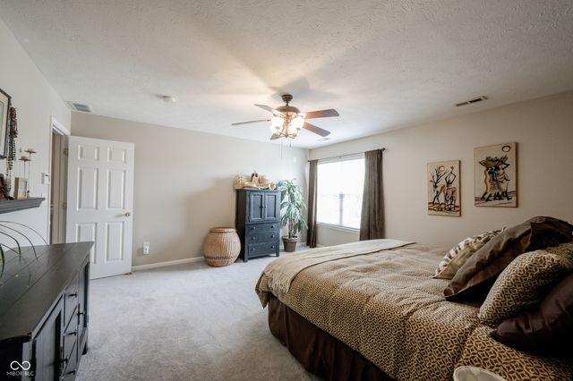 11125 Long Lake Lane, Fishers, IN 46037