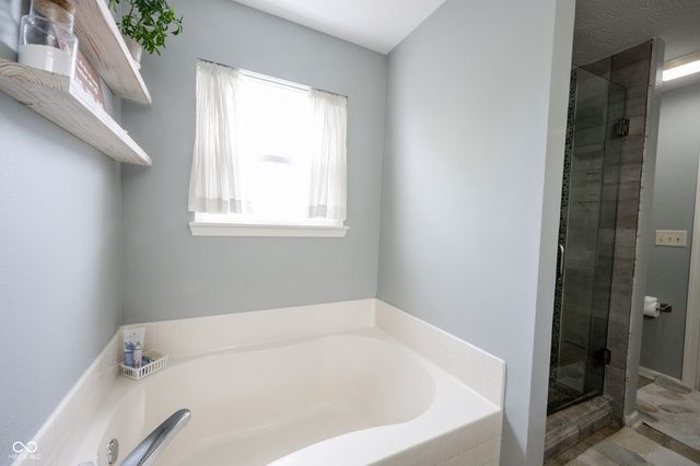 11125 Long Lake Lane, Fishers, IN 46037