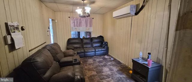 1806 AIKEN ST, Baltimore, MD 21213