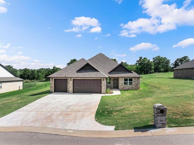 201 Canyon Creek Lane, Guthrie, OK 73044