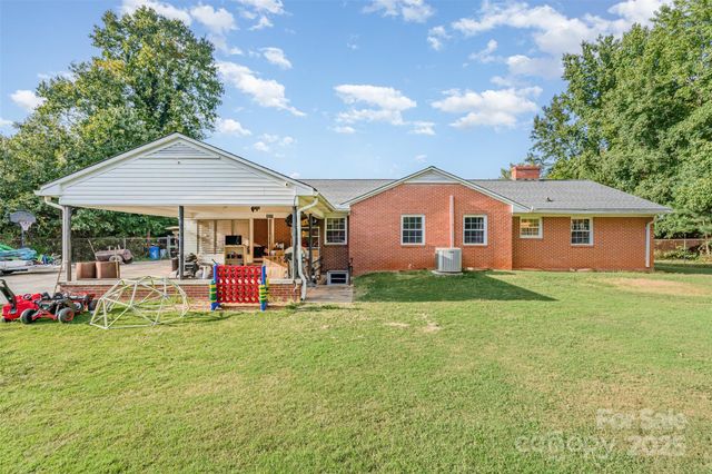 2135 Nc 152 Highway W, China Grove, NC 28023