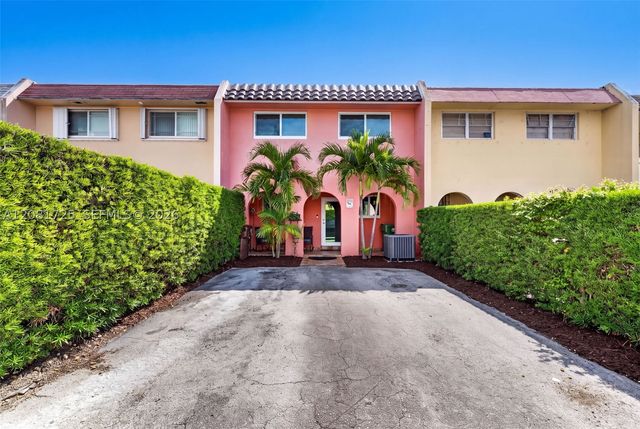 6965 W 2nd Way, Hialeah, FL 33014