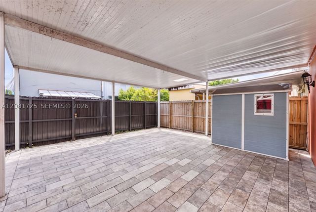6965 W 2nd Way, Hialeah, FL 33014