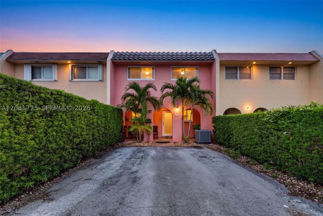 6965 W 2nd Way, Hialeah, FL 33014