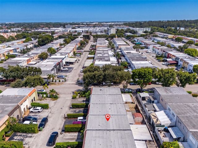 6965 W 2nd Way, Hialeah, FL 33014