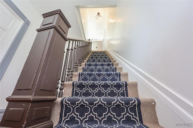 30 Glenwood Avenue, Buffalo, NY 14209