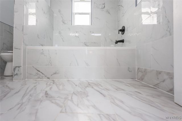 30 Glenwood Avenue, Buffalo, NY 14209