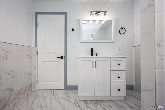 30 Glenwood Avenue, Buffalo, NY 14209