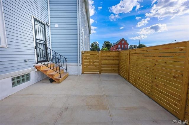 30 Glenwood Avenue, Buffalo, NY 14209