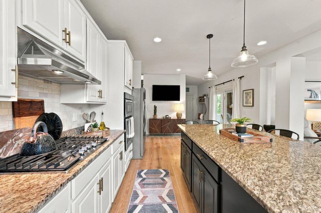 7123 Glacier Ridge Boulevard, Dublin, OH 43017