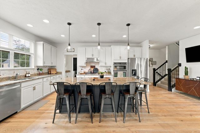7123 Glacier Ridge Boulevard, Dublin, OH 43017