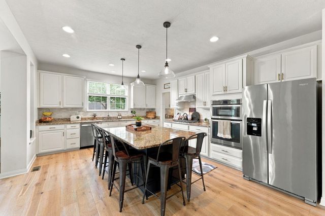 7123 Glacier Ridge Boulevard, Dublin, OH 43017