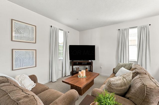 7123 Glacier Ridge Boulevard, Dublin, OH 43017
