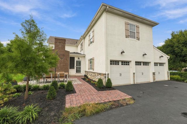 7123 Glacier Ridge Boulevard, Dublin, OH 43017
