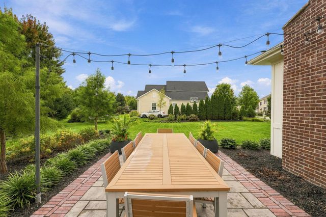 7123 Glacier Ridge Boulevard, Dublin, OH 43017