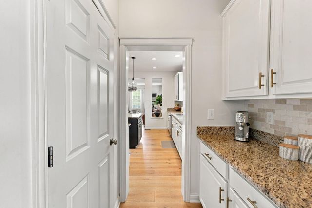 7123 Glacier Ridge Boulevard, Dublin, OH 43017