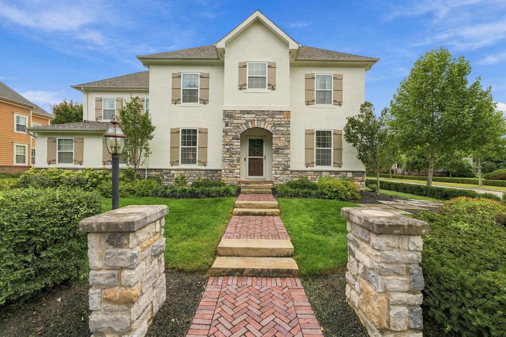 7123 Glacier Ridge Boulevard, Dublin, OH 43017