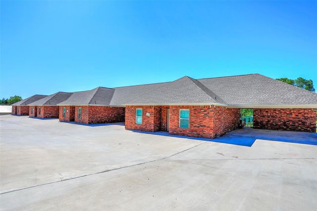 455 Neals Hill Road, Oak Ridge, TX 76240