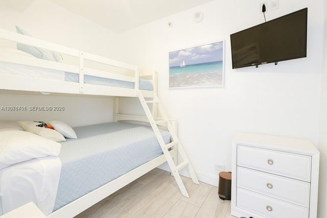 5601 Collins Avenue 1409, Miami Beach, FL 33140
