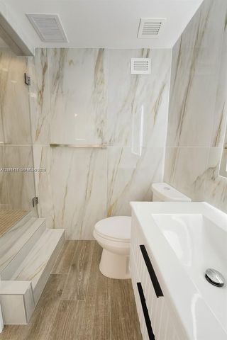 5601 Collins Avenue 1409, Miami Beach, FL 33140