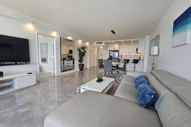 5601 Collins Avenue 1409, Miami Beach, FL 33140