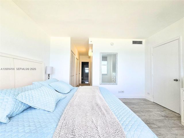 5601 Collins Avenue 1409, Miami Beach, FL 33140