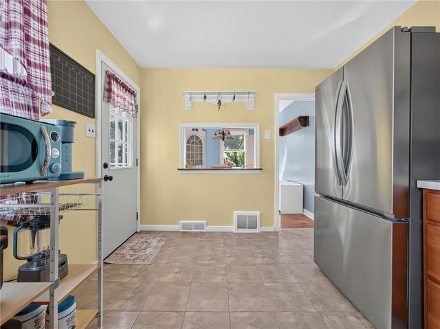 1533 Englewood Street, Bethlehem City, PA 18017