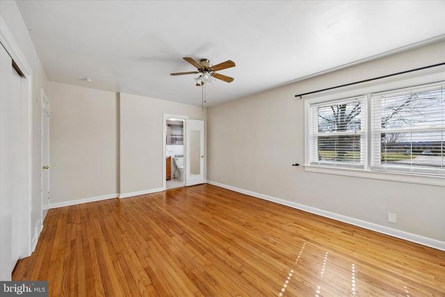 59 E HILLCREST AVE, Chalfont, PA 18914