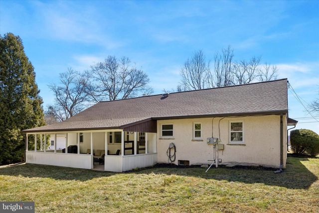 59 E HILLCREST AVE, Chalfont, PA 18914