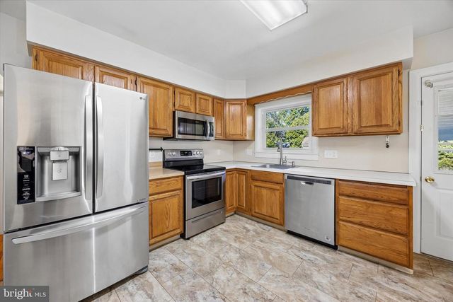 59 E HILLCREST AVE, Chalfont, PA 18914