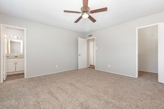 5528 King Drive, The Colony, TX 75056