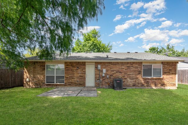 5528 King Drive, The Colony, TX 75056
