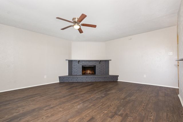 5528 King Drive, The Colony, TX 75056