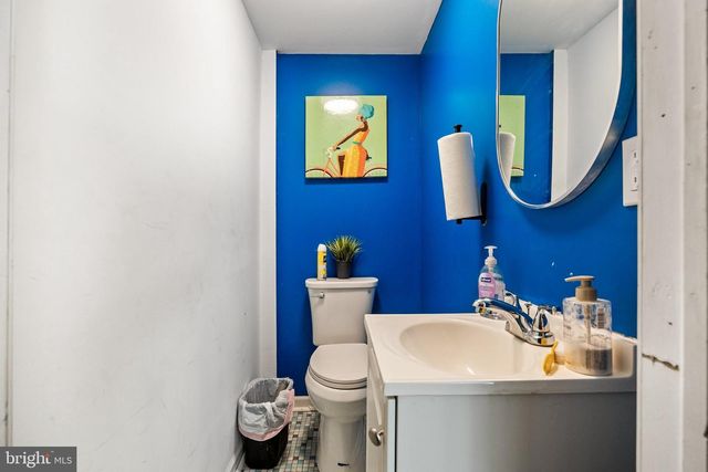 209 W CLINTON AVE, Oaklyn, NJ 08107