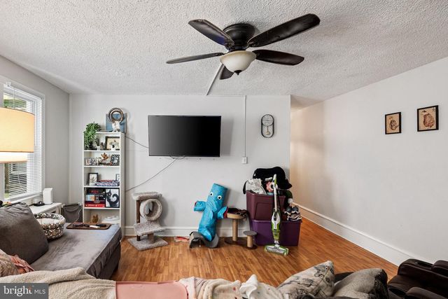 209 W CLINTON AVE, Oaklyn, NJ 08107