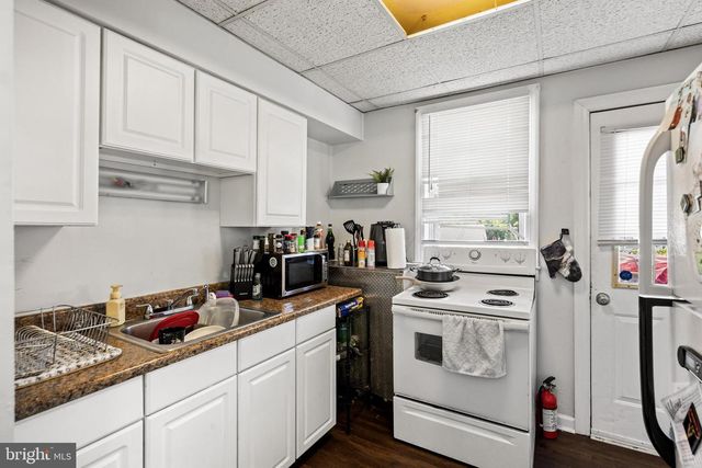 209 W CLINTON AVE, Oaklyn, NJ 08107