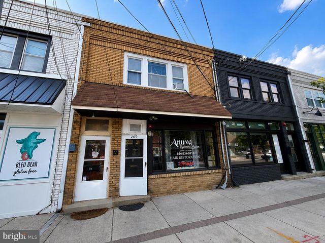 209 W CLINTON AVE, Oaklyn, NJ 08107