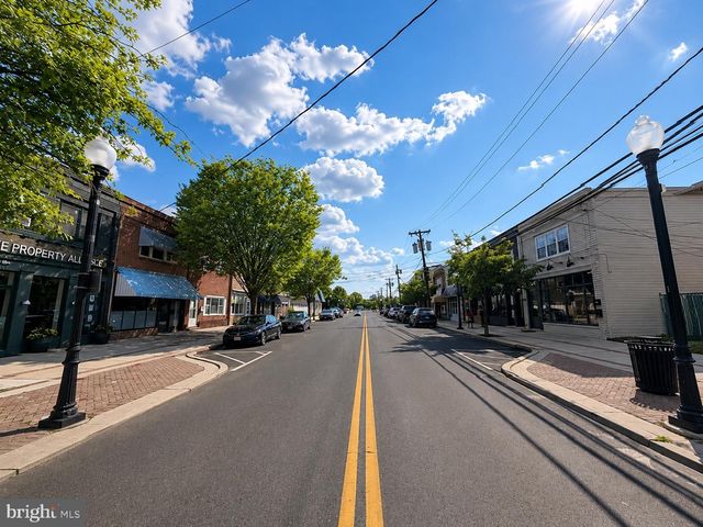 209 W CLINTON AVE, Oaklyn, NJ 08107